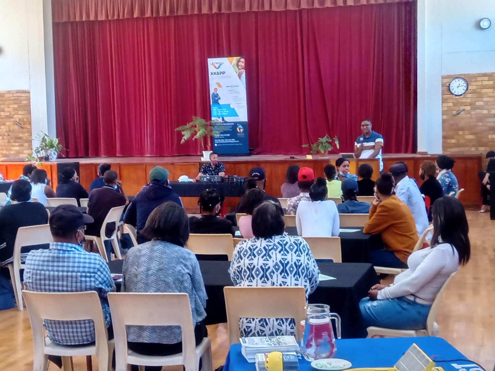 West Coast College (WestCoastCol) / Twitter