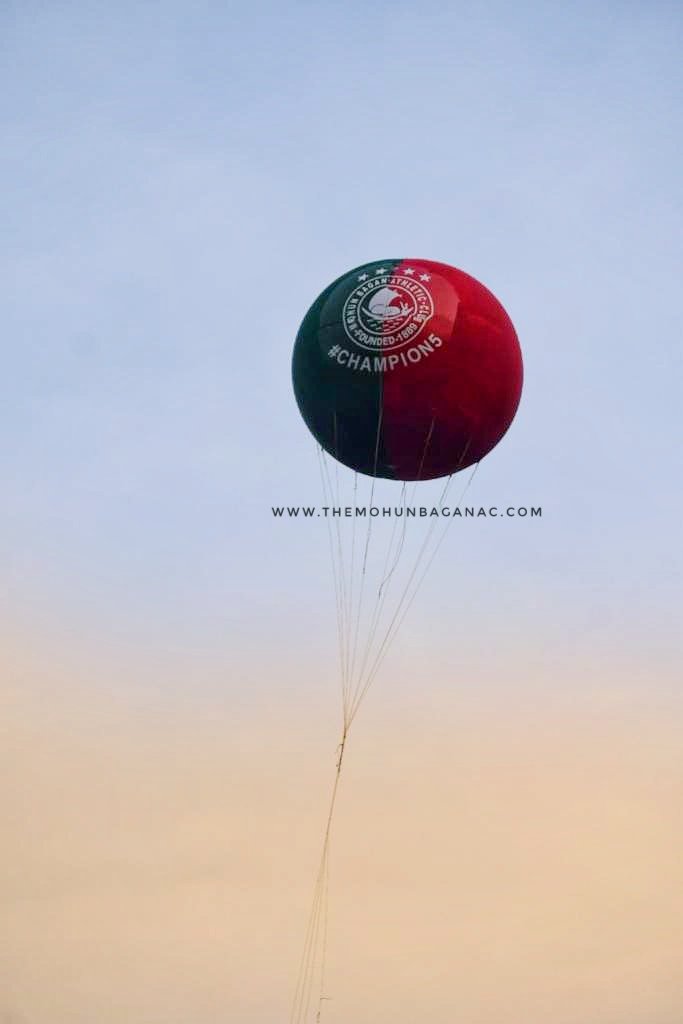 Mohun_Bagan's tweet photo. Paint my love 💚❤
Sky is the limit for the #Mariners

#JoyMohunBagan #Champion5 #DreamBigSupportFearlessly 
#IndianFootball https://t.co/WLLAsdzh6L