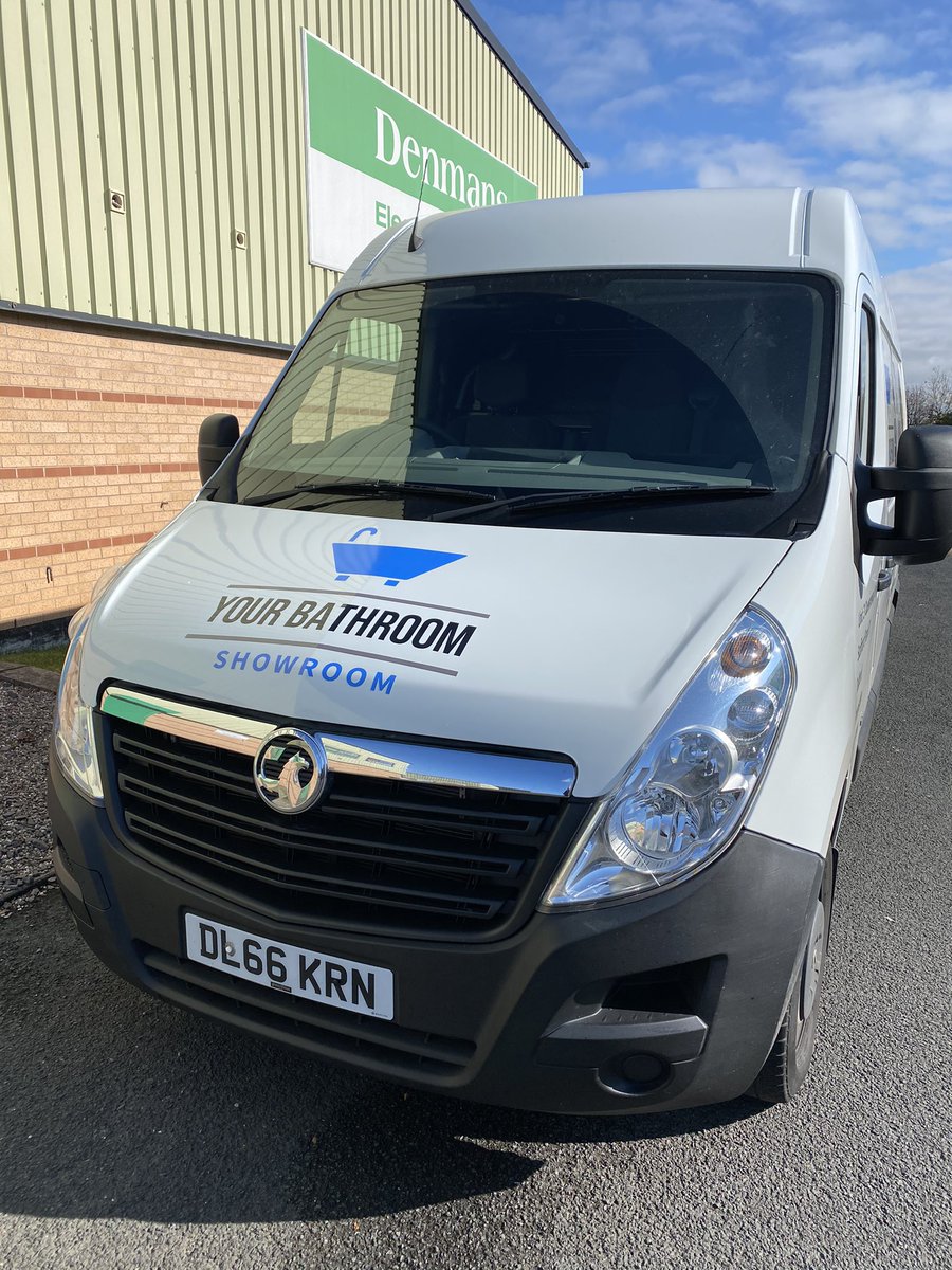 4Dshowroom's tweet photo. We have finally got around to getting the delivery van sign written. 
A huge thank you to Martin Cull @www.stickyfingersdecals.com  for your design, expertise and attention to detail, Thank you Martin 🙌🏻 we can highly recommend you and your team 👍🏻 https://t.co/lGEN8P1h1X