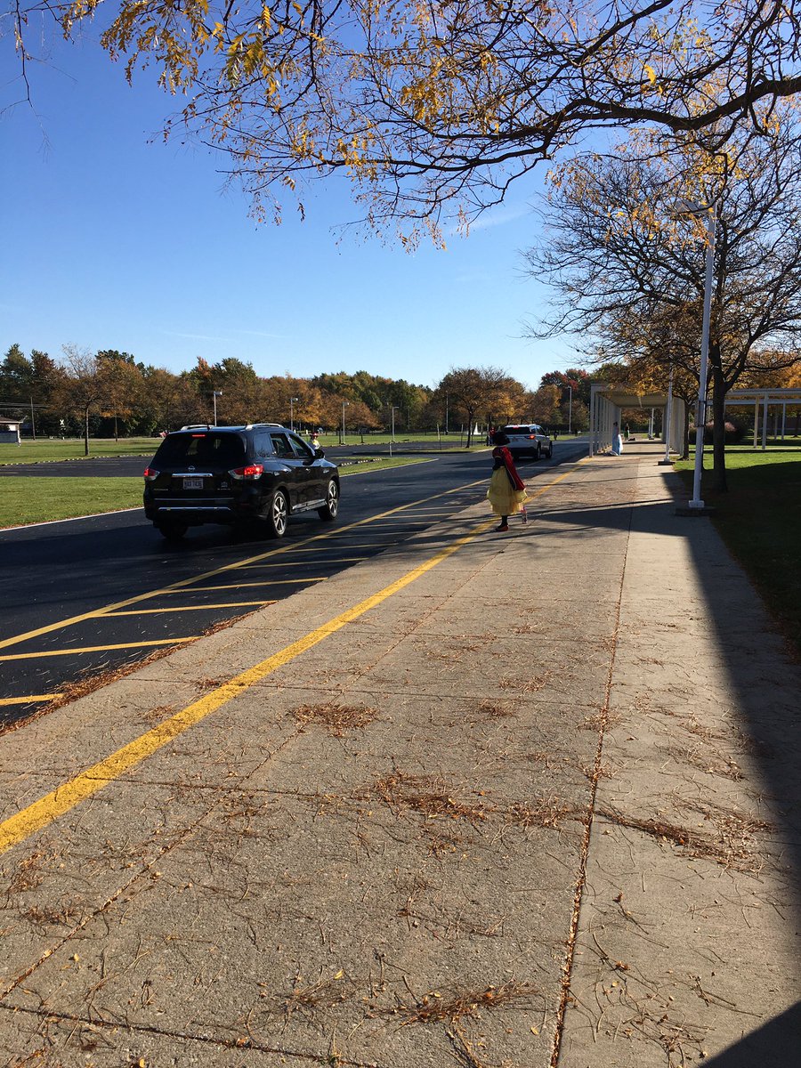 OFMS Bulldog Theatre tweet media