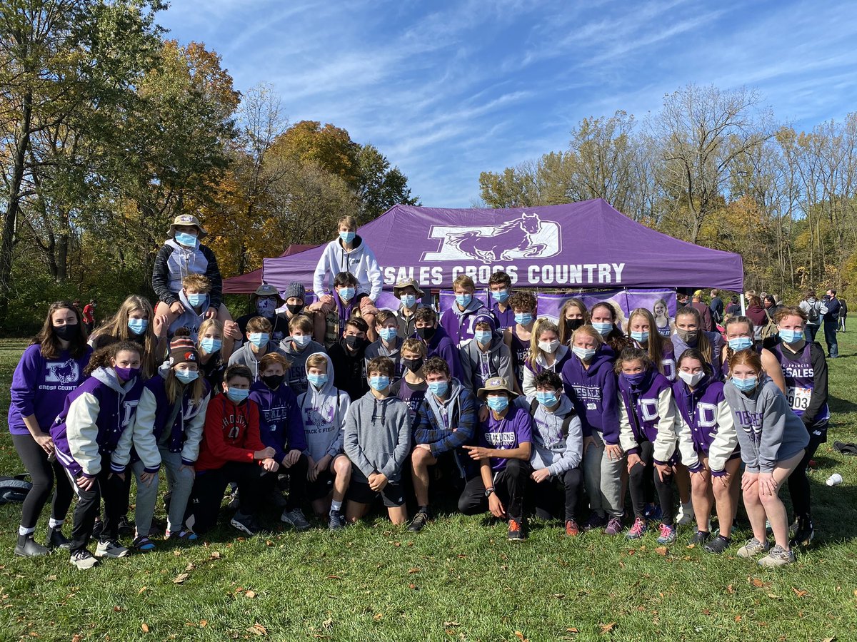SFDAthletics's tweet image. CCL CHAMPIONS!!! For the first time in school history, the Boys AND Girls Cross Country teams won the Bob Lennon Memorial CCL Cross Country Championship in the same season!!