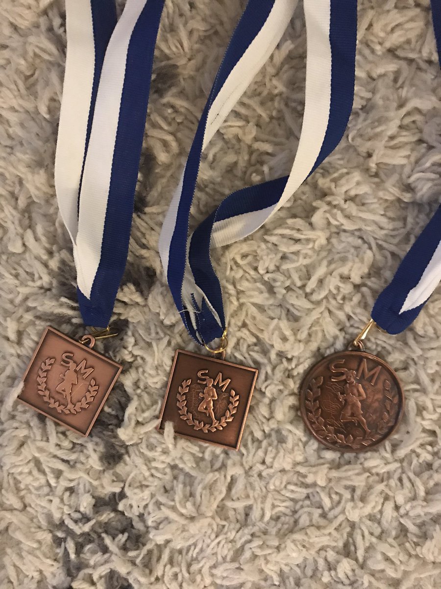 Koronavuodesta ei kuitenkaan tullut se lopetusvuosi. Ja taitaa se matka jatkua vielä ensi vuonnakin. #smpronssi #suunnistus #hiidenkiertajat