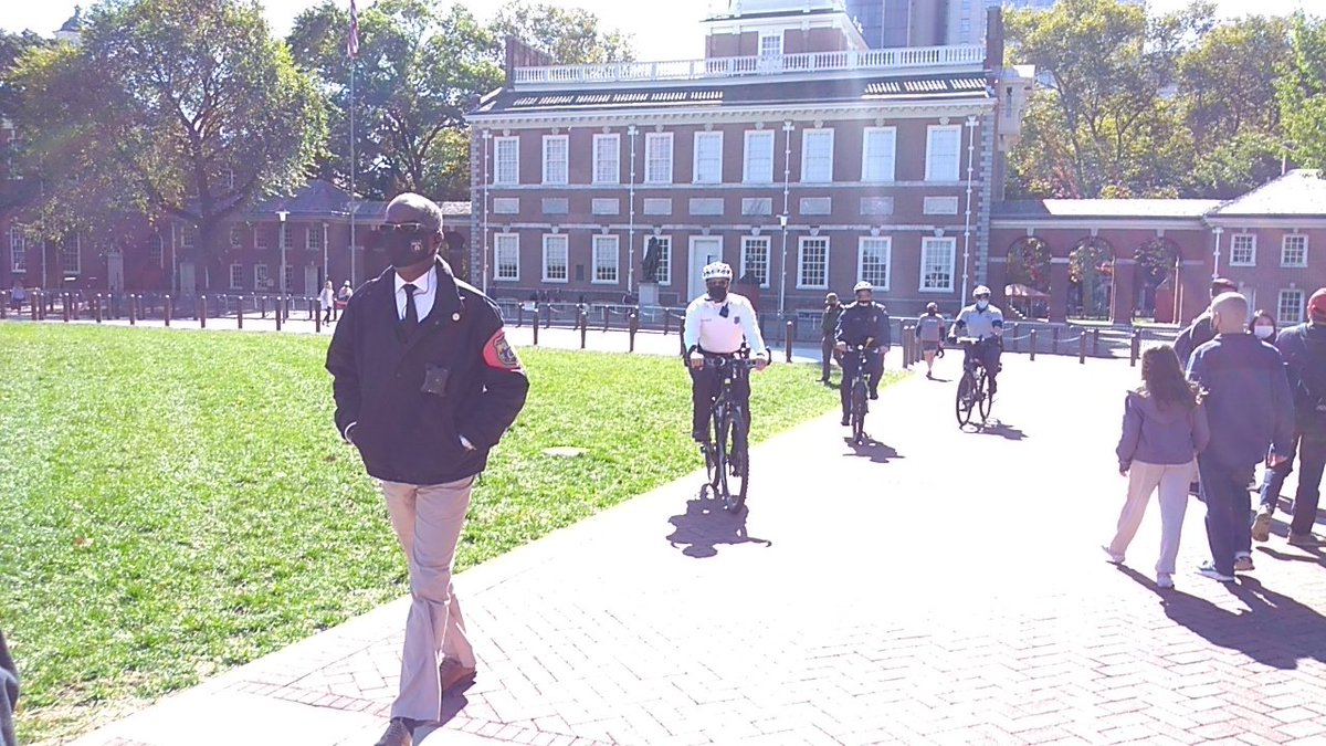 protest_nyc's tweet image. [PHILLY] Around 40 demonstrators and @UhuruSolidarity members in today&apos;s #MarchForReparations are marching past historic sites, accompanied by marked and unmarked police cars + several PPD bike units, en route to @UhuruFurniture for a rally and African market day.