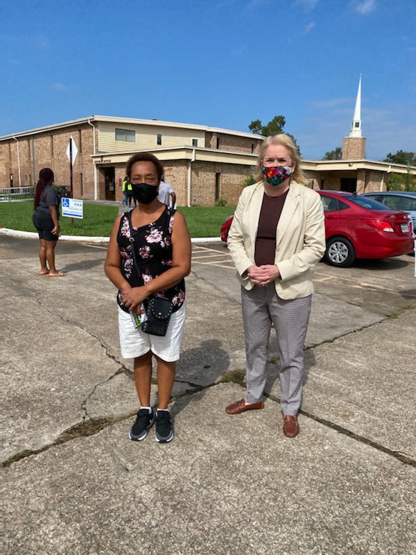 LaCongresista's tweet photo. Ran into AFT union members at Harris County Cultural Arts Center location. Their car parade to polls ended here. Also, saw @GalenaParkISD board member Johnson. Remember polls are open today till 7p. For a location near you go https://t.co/BggFkDVpYo or call 713.755.6965 https://t.co/xEiR3koZlU