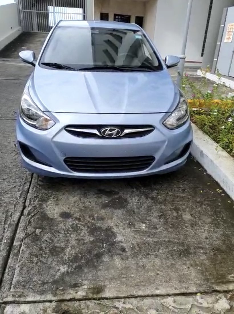 Estoy vendiendo mi carro. Si me ayudan😊😊😊😊