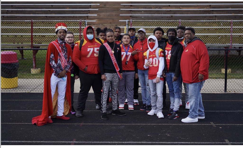 Before the game Congratulations to Meir for being named homecoming King 2020.🅱️🏈
