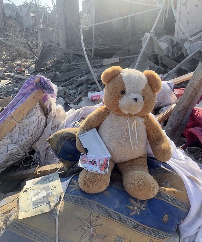 Farah_992's tweet photo. The current member of the CSTO - ODKB Armenia bombed civilians in Azerbaijan
12 Azerbaijani Civilians Killed
We demand:
#EconomicsanctionstoArmenia
#ExcludeArmeniafromODKB
#ExcludeArmeniafromCSTO
#ExcludeArmeniafromregionalprojects 
#ExcludeArmeniafrominternationalprojects https://t.co/4SPa3EXNCE