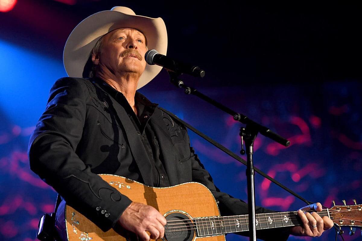 AJacksonExp's tweet image. Joignez-vous à nous pour souhaiter un joyeux anniversaire à notre idole, M. @OfficialJackson 🎊🎉

#countrymusic #HallofFame #Nashville