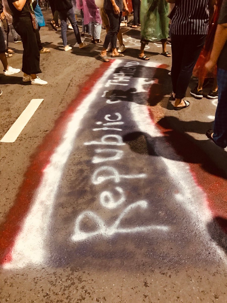 ปีศาจแมงมุม tweet media