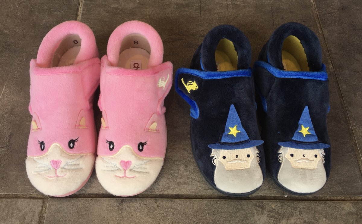 From wizards to cats we have the cutest range of slippers 🤩
Pop in #mauchline #helensburgh or #bearsden to see all our amazing designs 😍
#noappointmentneeded #measureandfit #weloveslippers #cosytoes