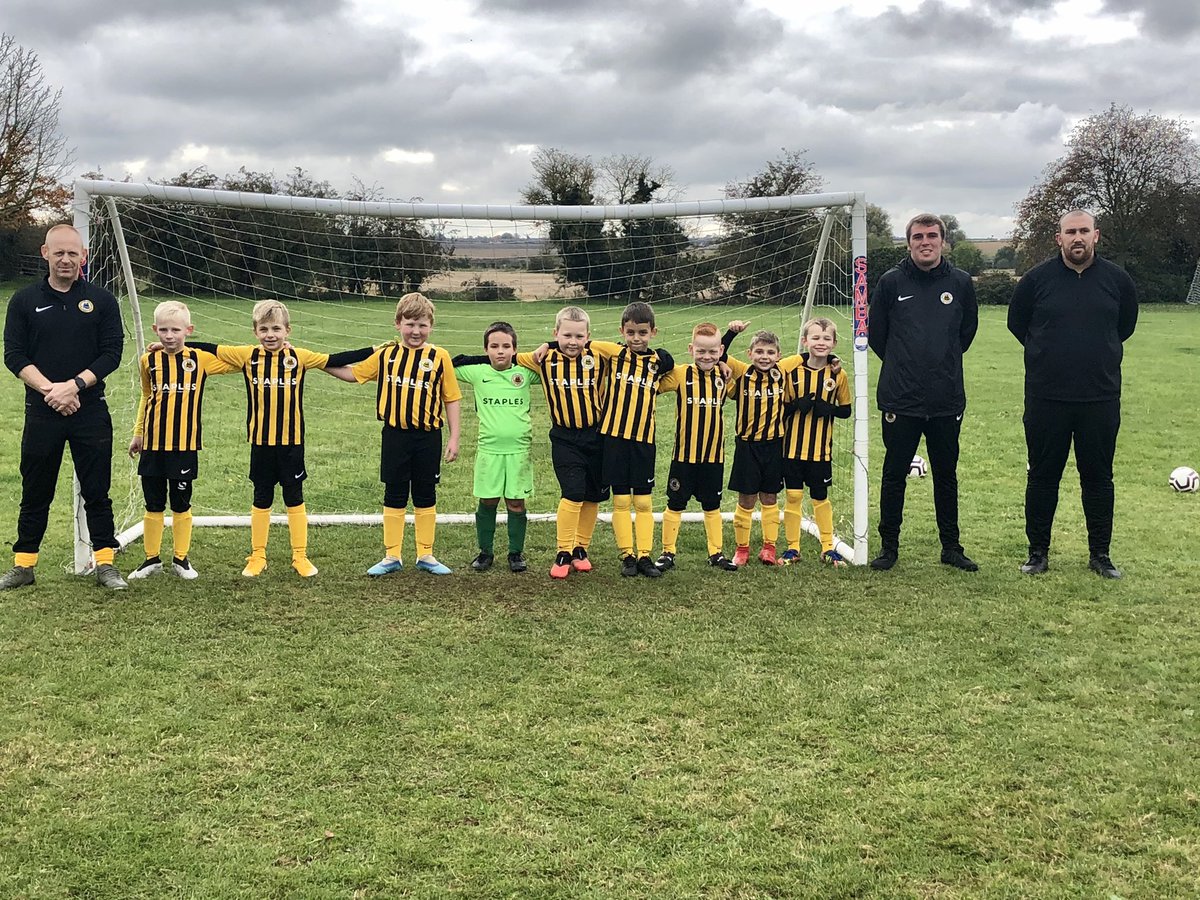 ChrisGaley80's tweet photo. Big well done to all the boys today against a good One Touch U8 team at Stamford.
Great football played with the boys pressing very well when out of possession & great vision & passing in possession.
Well done boys great game of football.
Big thanks to @1TouchFootball_
#pdjal https://t.co/TGa6GDqhm5