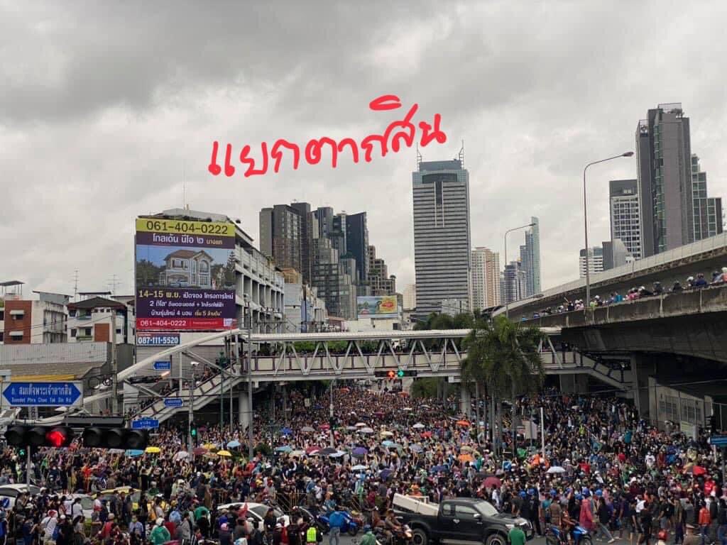พิ้มาร์คกินอะไรถึงได้น่ารักขนาดนี้🙈🙉 tweet media