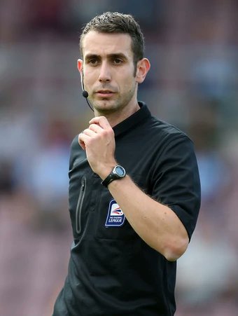 LFCphoto's tweet photo. David Coote, boys and girls.

David Coote.

A cheat or just inept? Either way, needs sacking.

There is no excuse. NO EXCUSE.

#LFC #EFC #MerseysideDerby #EVELIV https://t.co/4rd7u02X0M