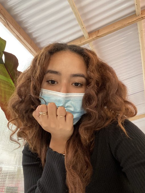 Watch sinverguenza's leaked NSFW photo on TwXstars