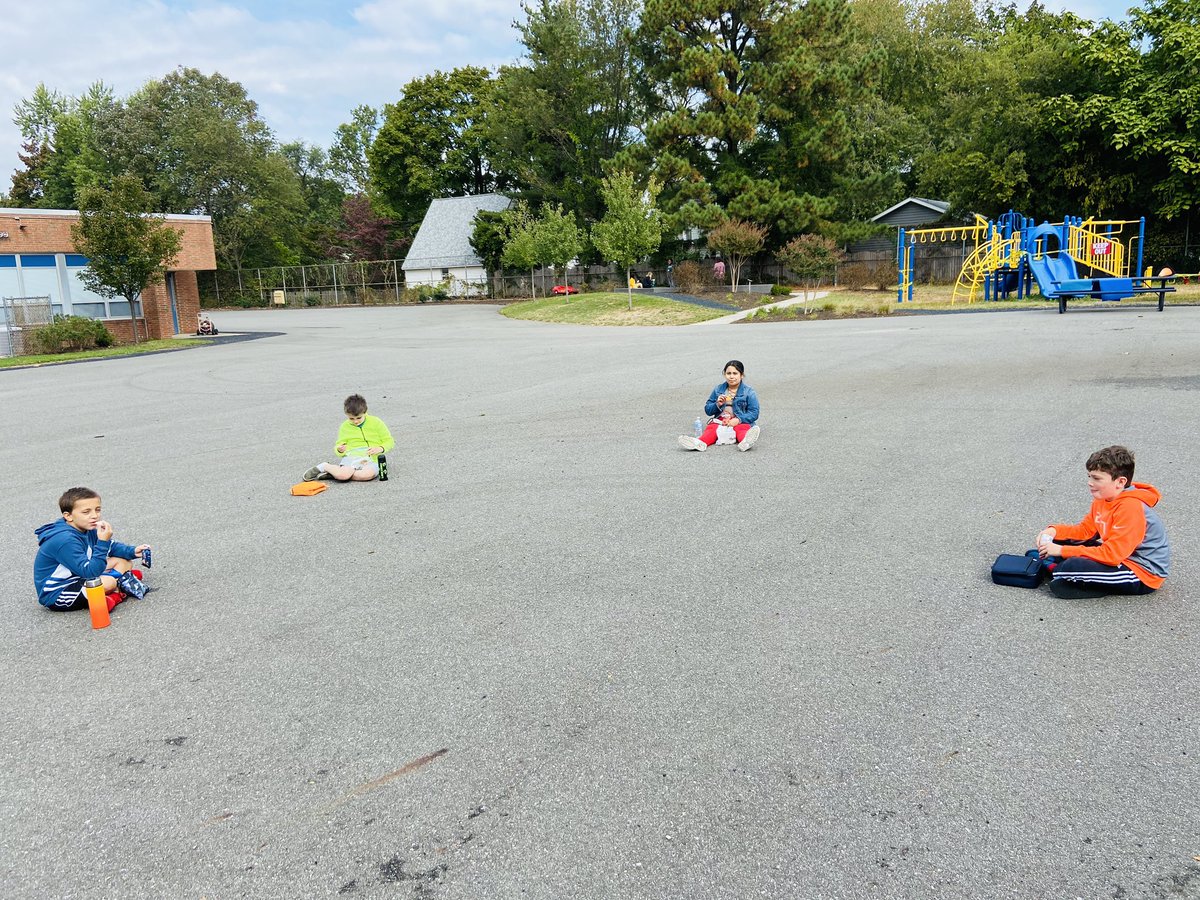 These kids are thrilled to be back in school but movement &amp; mask breaks are a must between screen time🏃🏿‍♂️🚶🏼‍♀️🤸🏻‍♀️#zanenorth #SEL #collsedu