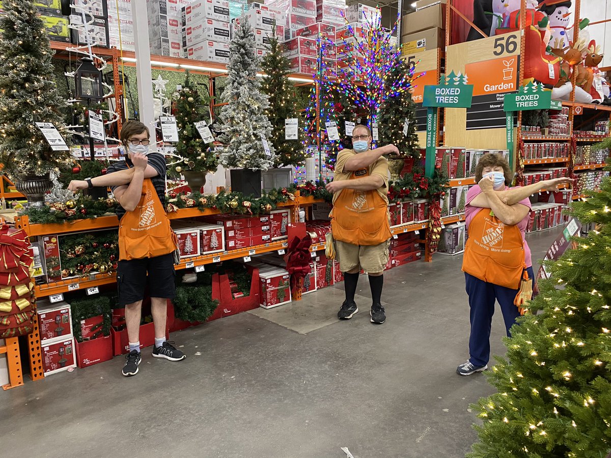 pcwallace93's tweet photo. Good Morning, and a fabulous day for helping our customers with their projects for the weekend! We had Hey terrific morning meeting started off by stretching and doing our warm-ups. #D79safetyfirst @maxey_488 @NoraSerrano345 @AngelaDesJardi5 @FulfordUlanda @JohnathanJ_713 https://t.co/sxWBFjOnQ4