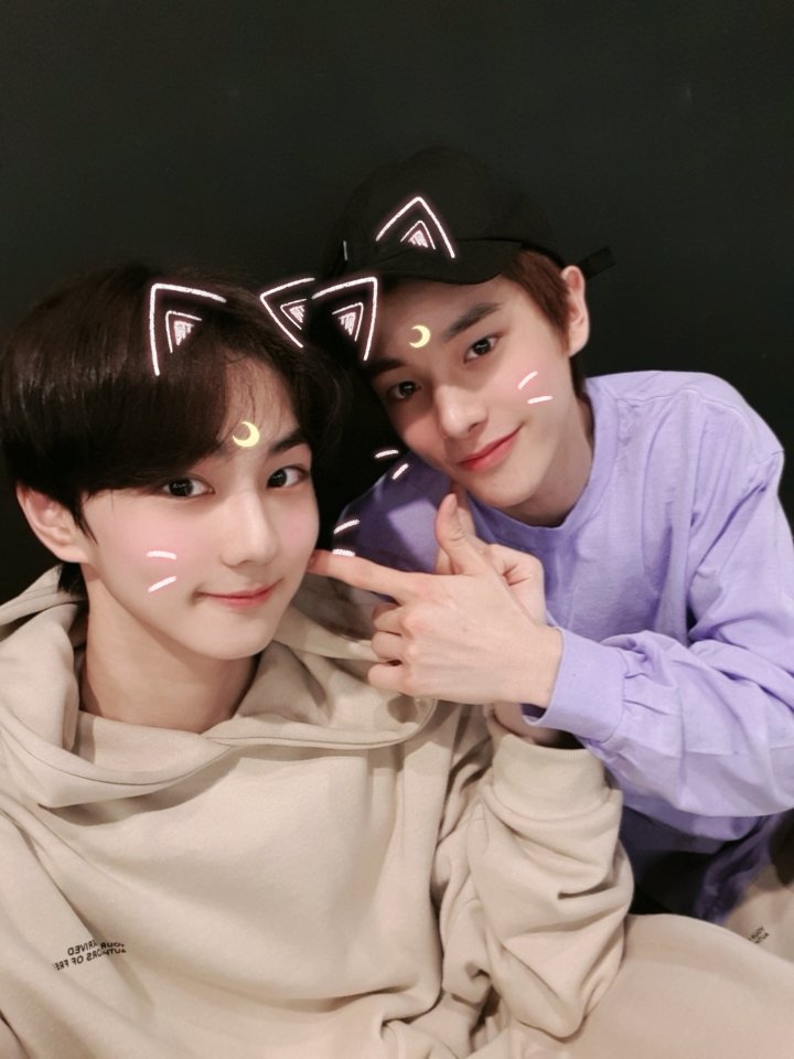 heedeungiecutie's tweet photo. @ENHYPEN_members #ENHYPEN #ENGENE #JAKE #JUNGWON #Thingwillgetbetter ππππππ https://t.co/2R2eYGr3vL