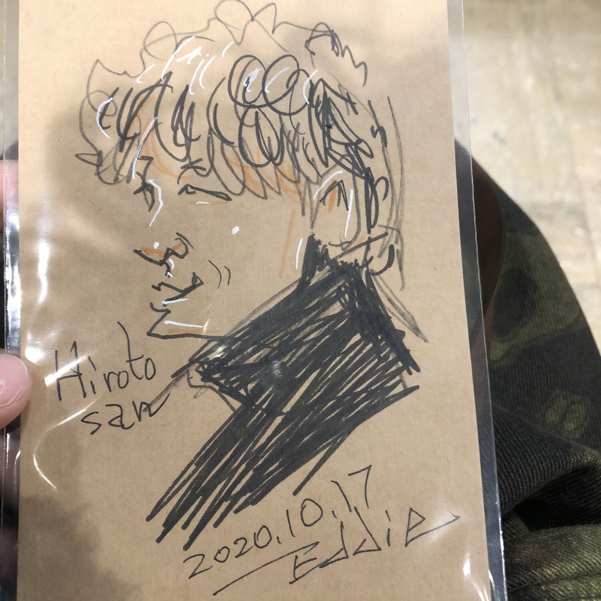 asos04000's tweet photo. めっちゃ似てる、と思う https://t.co/Lc83CXguXI