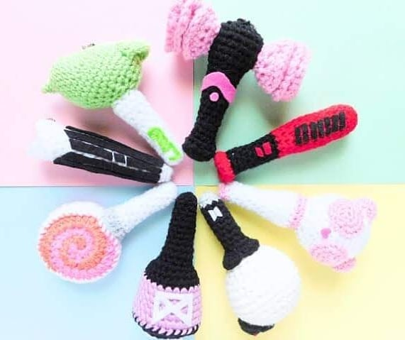 lovingmidzy's tweet photo. Attention midzy!!! If you need affordable unofficial merch visit Neri's Handmade Knits https://t.co/w46ZTS0EDO https://t.co/iu9Ks6jHPO