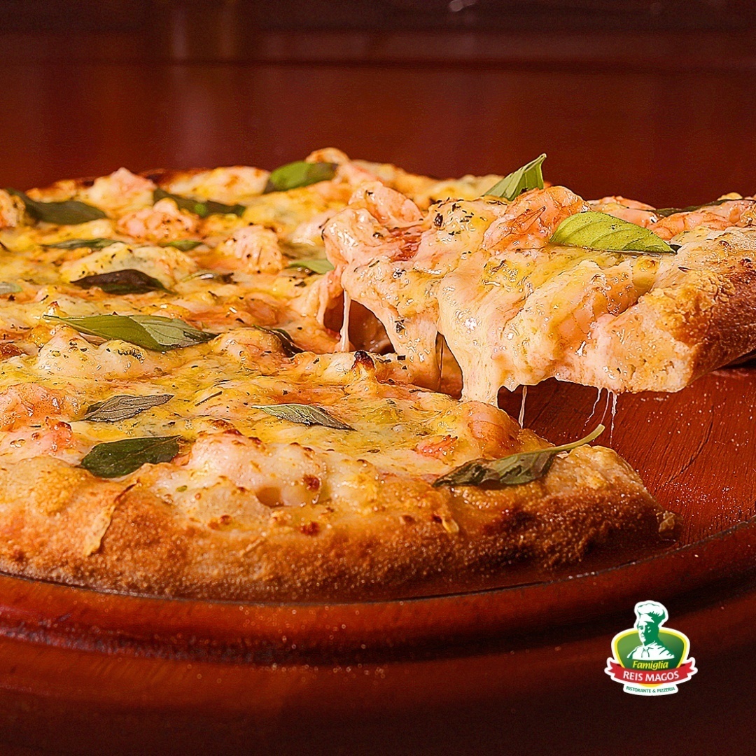 reis_magos's tweet photo. Deu água na boca, né? Pede, é só pedir! 🍕😍 Acesse nosso site ou baixe nosso aplicativo para saber preços de outros sabores ou fazer seu pedido.⠀⠀
https://t.co/FGpOjosnj2⠀⠀⠀ https://t.co/Gj6S4t2ann