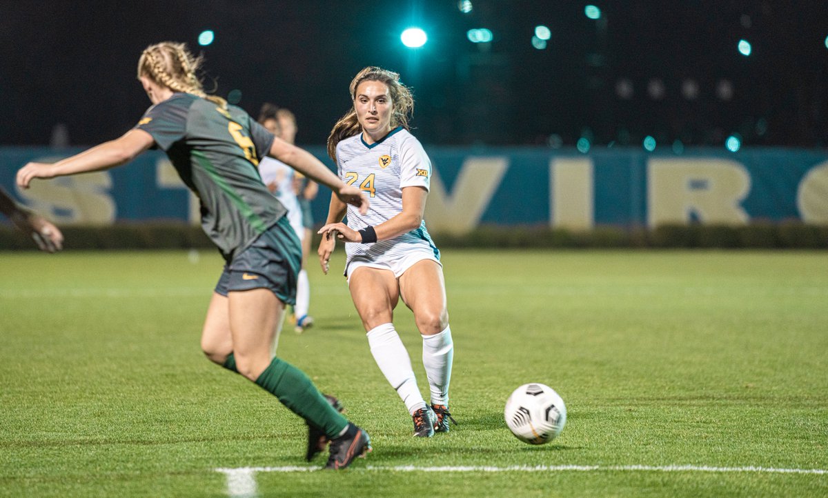 wvuwomenssoccer's tweet photo. 📸📸 from another great night at DDSS! 

#HailWV ⚽️ https://t.co/GnqhRpxAy3