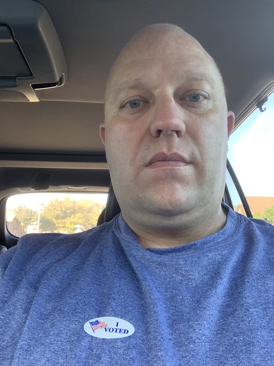 JudeStan10's tweet photo. Got it done!  Early voting is the only way to fly!  No waiting!  Aubrey Library is where it’s at!#excerciseyourright #Lockinthevote https://t.co/fnWOPEU9tN