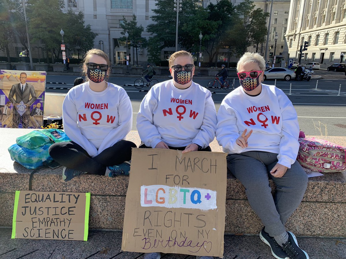 A look at some more early bird signs at the  @womensmarch #WomensMarch2020  @wusa9