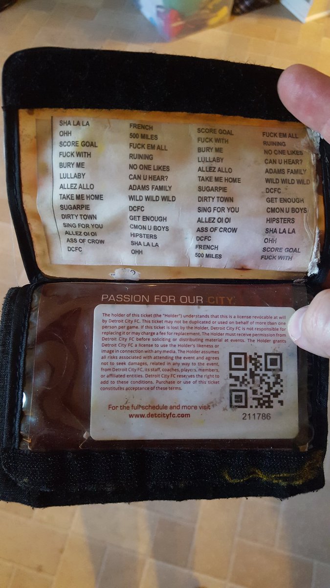SergeantScary's tweet photo. Cleaning out some stuff and found this old gem. 

Original capo group armband with chant lists from (I think) the NPSL title season (outside) and 1st season at Keyworth list (inside). https://t.co/VmCx4XoMxP