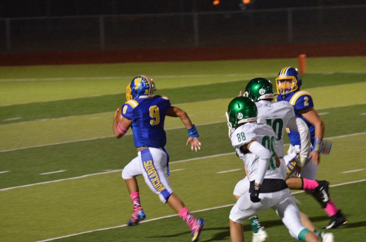 rcbuhidar's tweet image. Great team win over Bloomington 53-0. #picsix #noflyzone #tothetrees