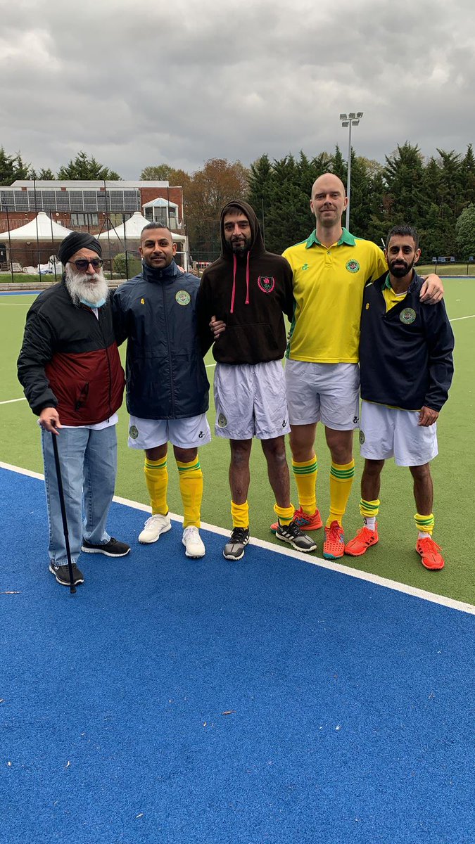 Celebrating a convincing 6-2 win for the yellows over Tunbridge Wells at The Arena this afternoon! Well done boys!

#AkhaLal #IGHC