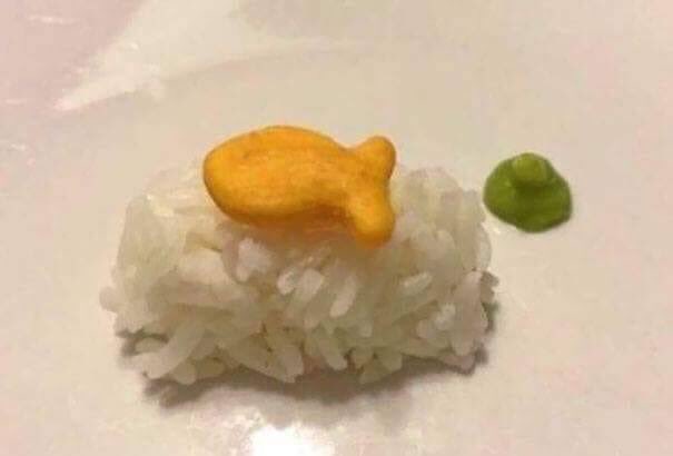 glorious_sushi's tweet photo. Not exactly what we had in mind when we were invited for sushi 😂😂😂 #sushifail #SaturdayThoughts #sushi https://t.co/xJY5LkDT5F