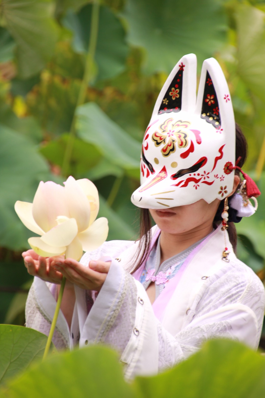 狐花 壮月の水芙蓉と蝉時雨 所 三室戸寺 平等院鳳凰堂 撮影 店長 服 Ozz Onest 星桜ワンピース リバーシブルスカート 着物風羽織り 和龍柄シフォン着物羽織 帯コルセット コサージュ 面 狐面堂 半狐面 朱華 傘と簪 Wargo 鶴 寿鶴一本簪