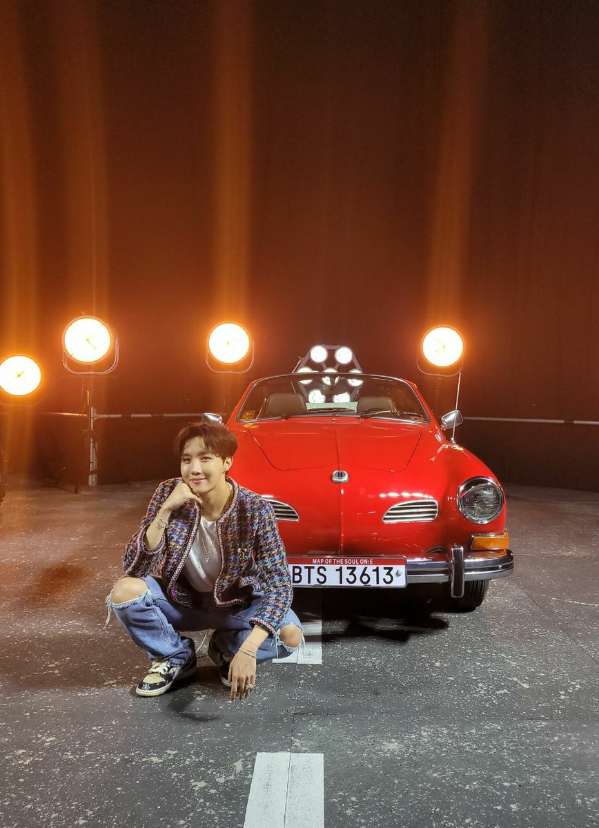 Sugasan87195999's tweet photo. Yg blng jhope ngak ada visualnya? Ini nih lu liat buta mata lo
#JHOPE https://t.co/lpQSjvtwZR