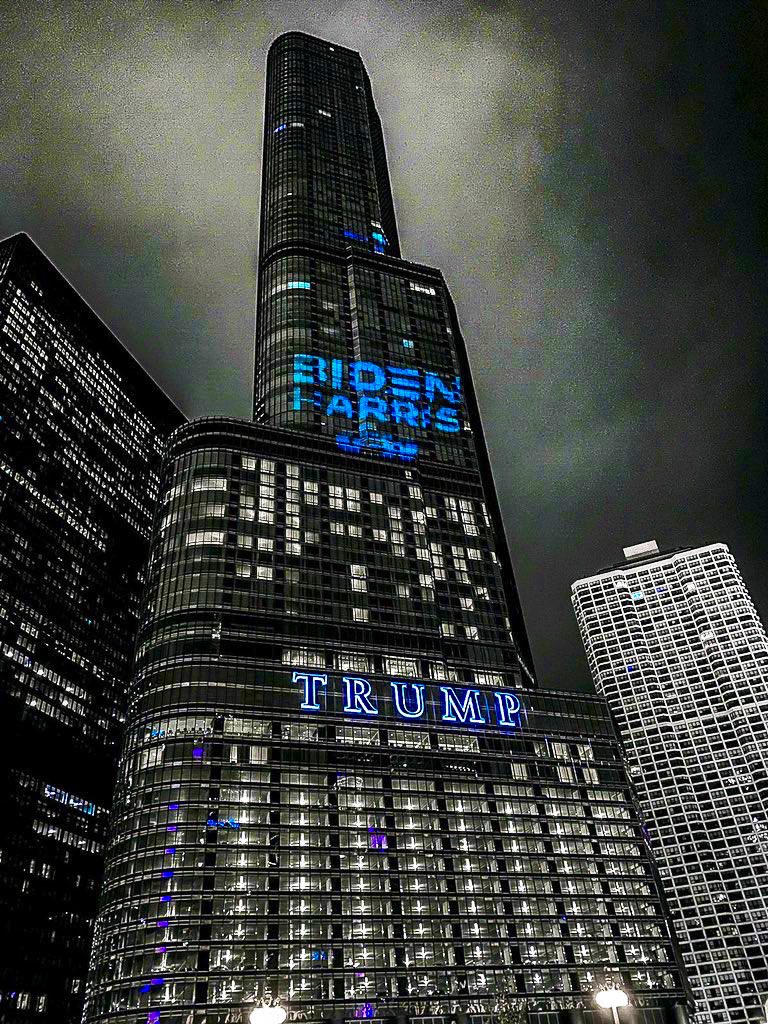 USW Bat Light tweet media