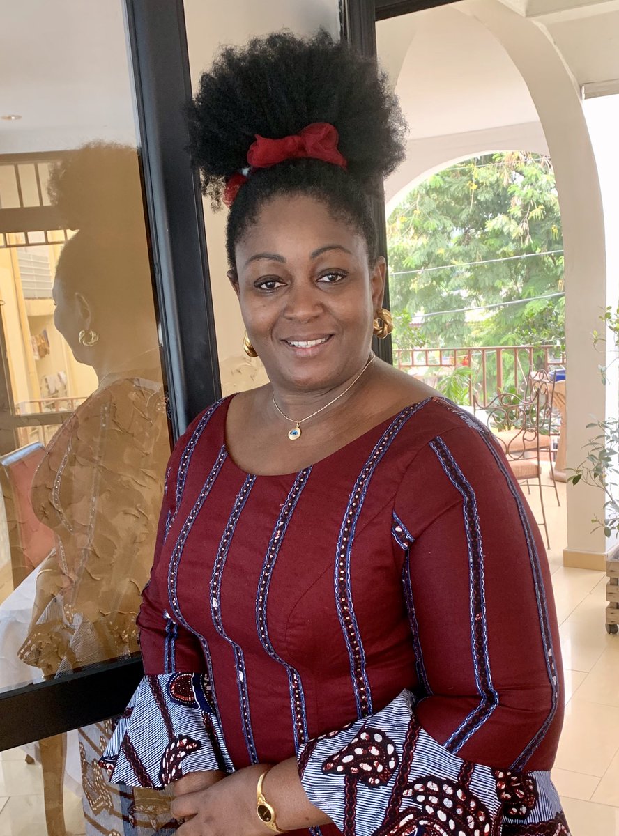 C’est un devoir pour nous de soutenir la proposition de loi portant création, organisation et fonctionnement de l’ordre des sages femmes. Ces héros dans l’ombre dans le processus de #DonnerLaVie mérite une attention particulière. Bravo Hon Eliezer Ntambwe 
# matinée Parlementaire