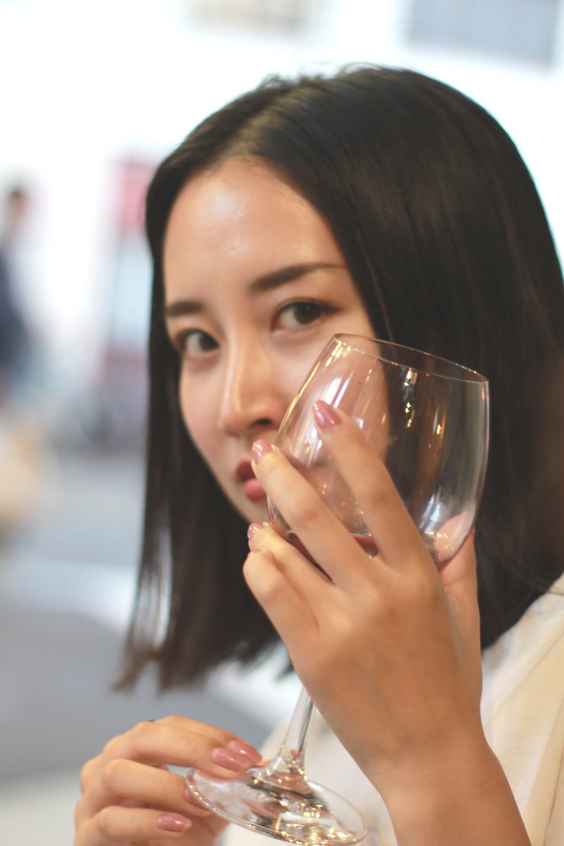 愛知の美人を撮るネ A Twitter ワイン渡辺 9 27 上前津駅 大須商店街 No 231 大人のおねいさん 大須 大須商店街 ワイン渡辺 愛知 名古屋 ポートレート Portrait 愛知の美人を撮るネ214