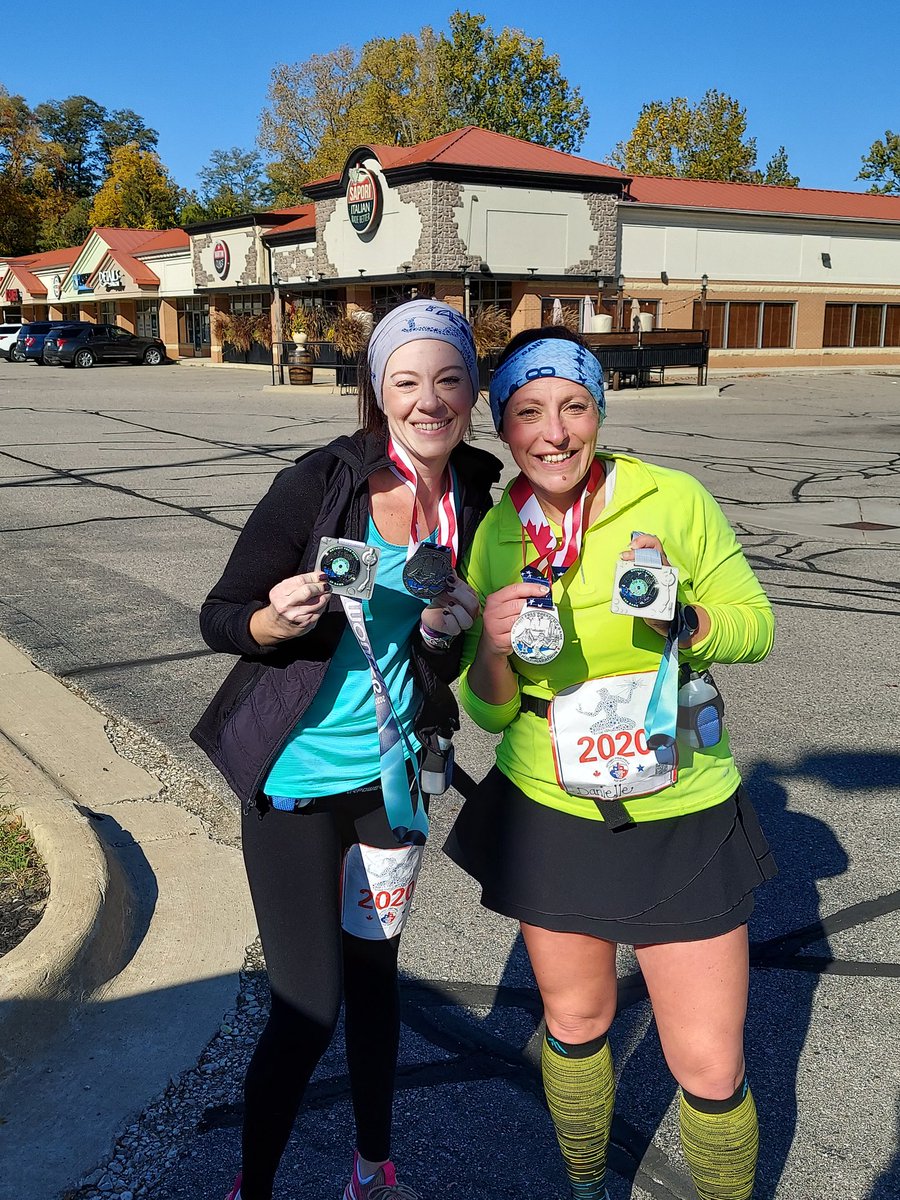 DanielleLigocki's tweet image. Done! Sicker than a dog, but #WonderChallenge is complete! Thank you @FreepMarathon for putting on a great virtual event. Hoping we&apos;re running that bridge next year!