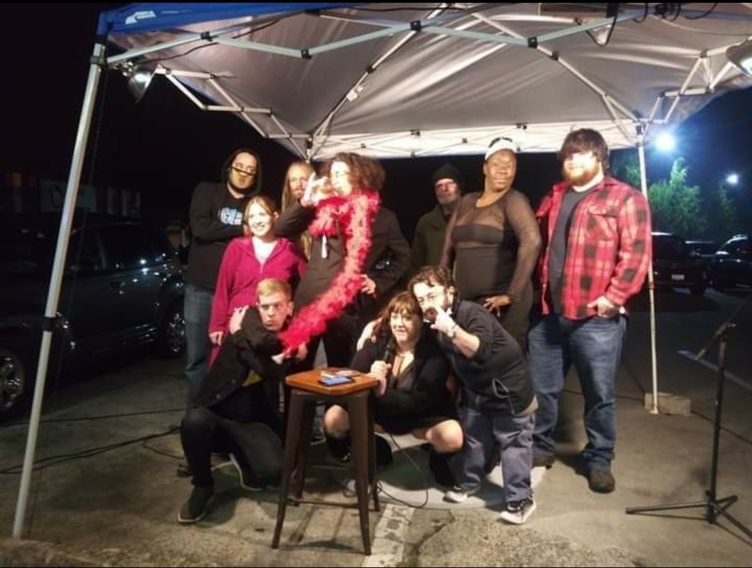 ComedyRoberts's tweet image. First show I've ever performed in a parking lot and what a great show it was!