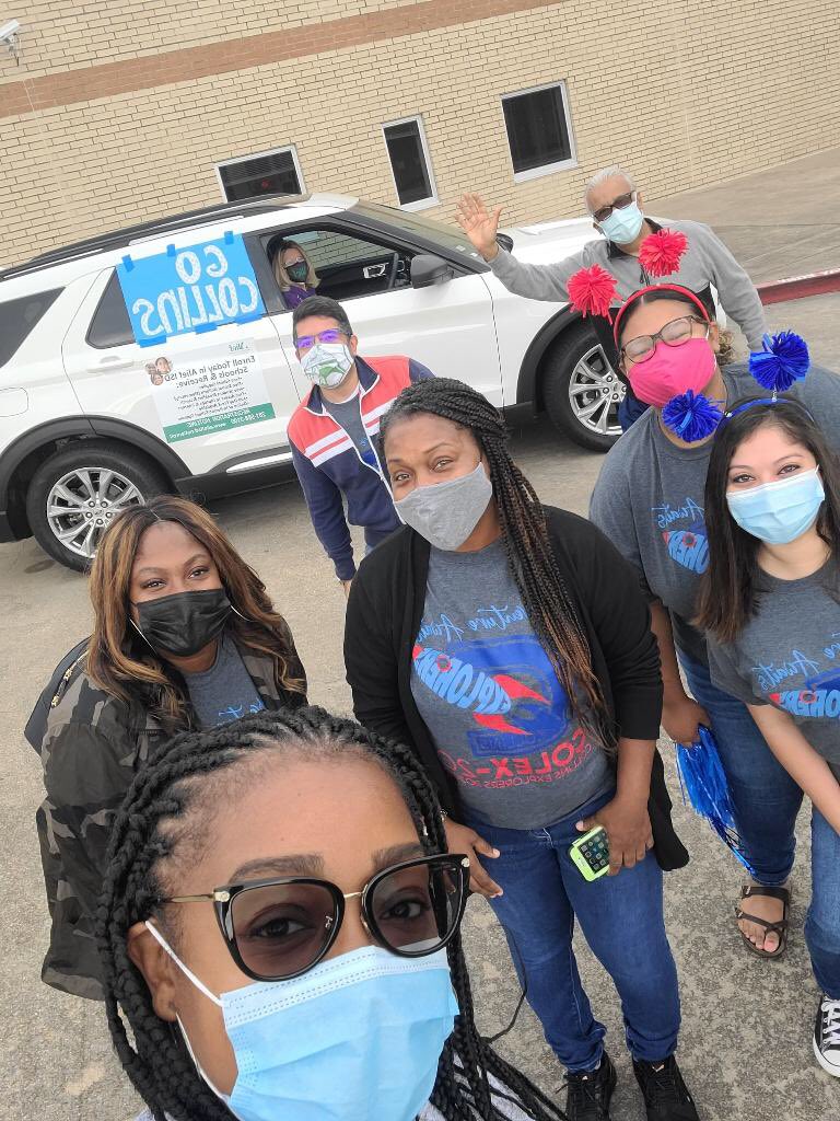 Hanging out with my Collins Family on this Saturday Morning...#aliefproud #aliefparade #2020