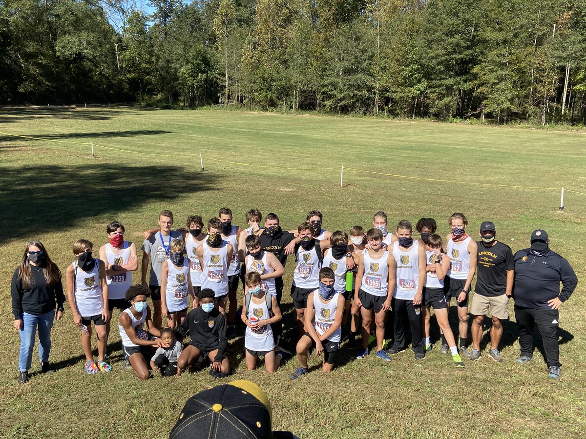 Congrats to the <a href="/lincolnhs/">Lincoln HS</a> Boys XC team on finishing 2nd at the Wildcat Invitational this morning at White Plains.