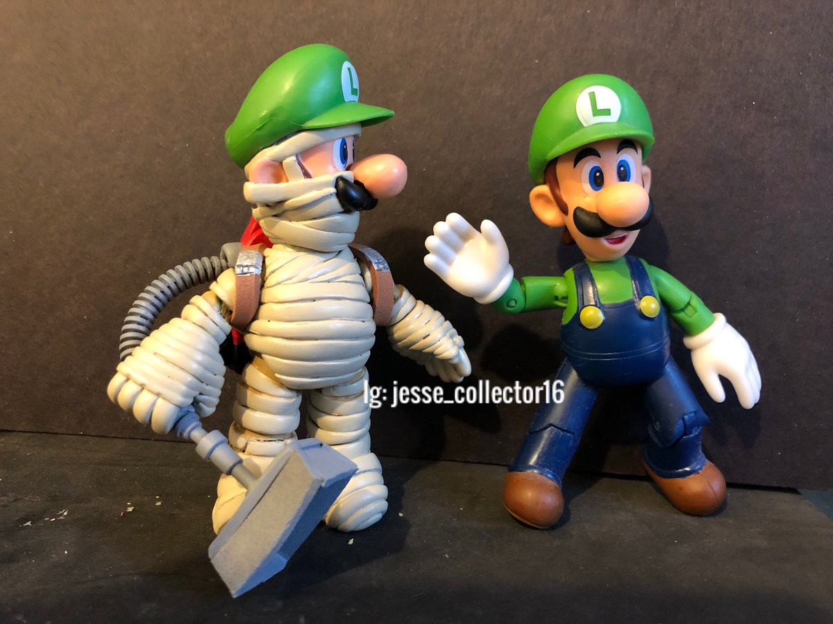 weirdcollector's tweet photo. Made mummy luigi 😁 https://t.co/2pIBrGLAcI   #luigi #luigismansion #toys #nintendo #custom #supermario #mario https://t.co/CMNJmma6aC