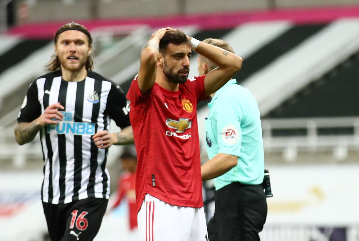 OfficialFPL's tweet photo. Bruno Fernandes owners...

58 mins: 😱
Full-time: 😄

#FPL #NEWMUN https://t.co/K28cmg7sy8