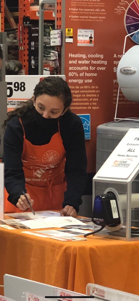 Awesome job Mia! She got her first lead ever! It was for a HVAC system replacement.. looking forward to that lead’s sale! 📸: <a href="/rtlman_pcr/">Pablo</a> 
#D257pipelinepride 
<a href="/1905HD1/">1905HD</a> <a href="/jim_becker1/">jim becker</a> <a href="/williamcole23/">William Cole</a> <a href="/jgirv257/">John Girves</a> <a href="/andresears18/">Andre Sears</a>