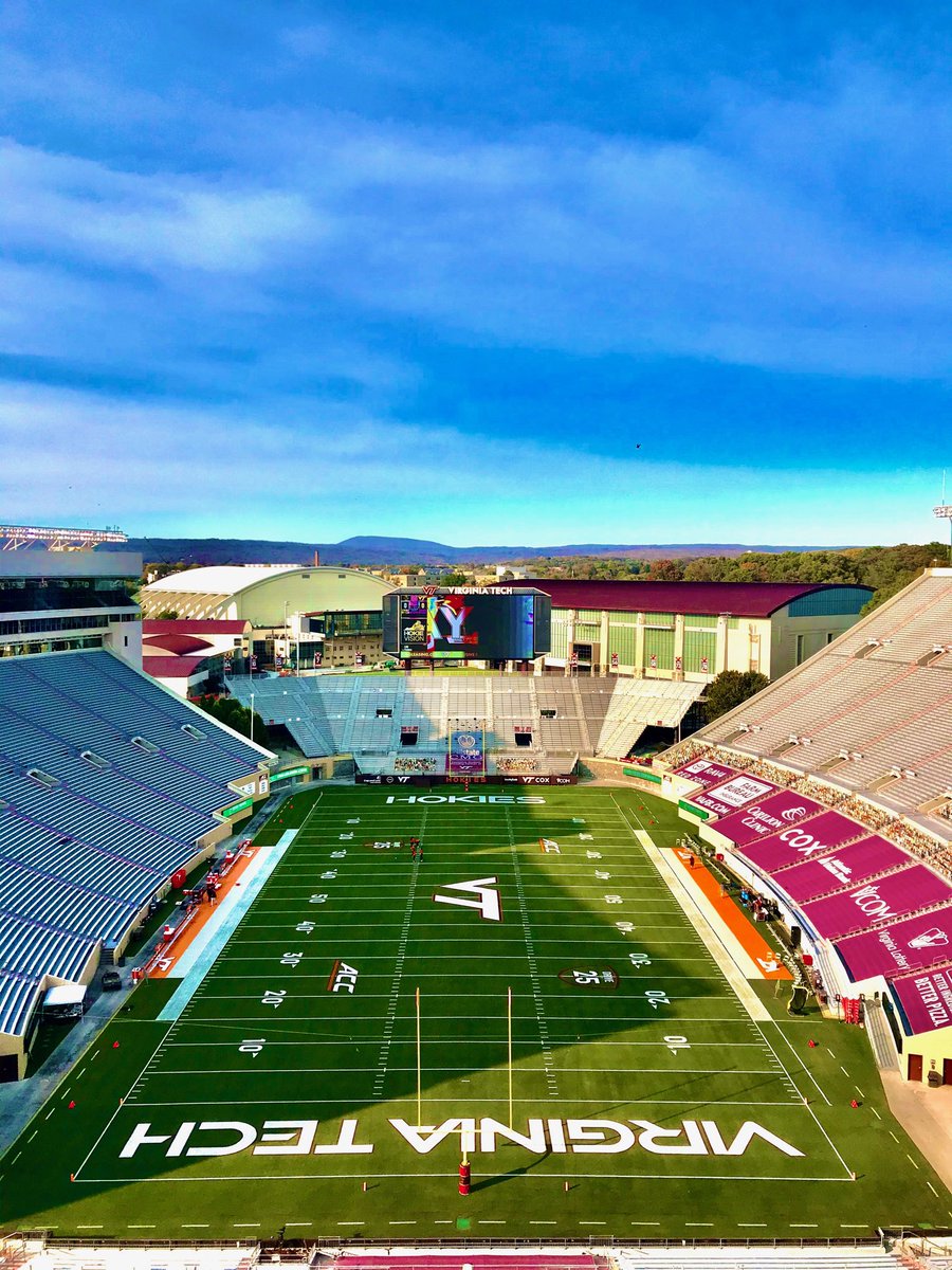 VT_groundscrew's tweet photo. Lane Stadium/Worsham Field https://t.co/hYescSylyt