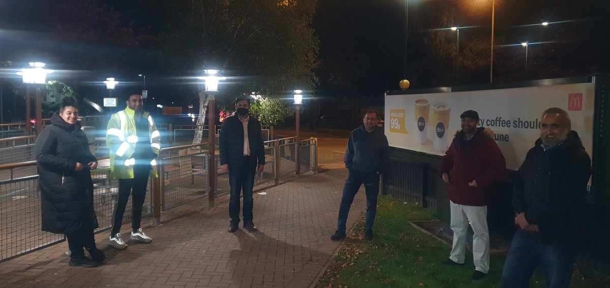 javed2275's tweet photo. Thank you to all who came out on our local #BordesleyGreen #Streetpatrol this evening.  Sadique from ghamkol  sharif, kamran from @bahutrustuk, brother saj @arypcic , @MuskaanJaved1 , brother ayoub, and @ShafiqueHShah who has been there for us from day1. Very productive. https://t.co/DUF0nXmUBp