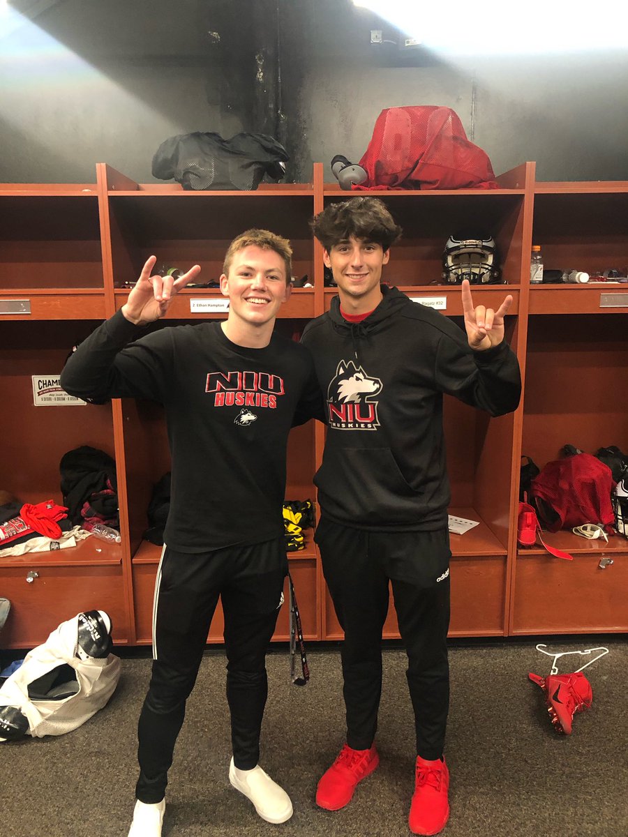 Officially COMITTED🐺 Thank you <a href="/NIUCoachHammock/">Thomas Hammock</a>, @CoachAWilkins, &amp; <a href="/tonysorrentino1/">Tony Sorrentino</a>! <a href="/FootballAurora/">Aurora Christian Football</a> #NIU2K21 #TheHardWay ⚫️🔴⚪️