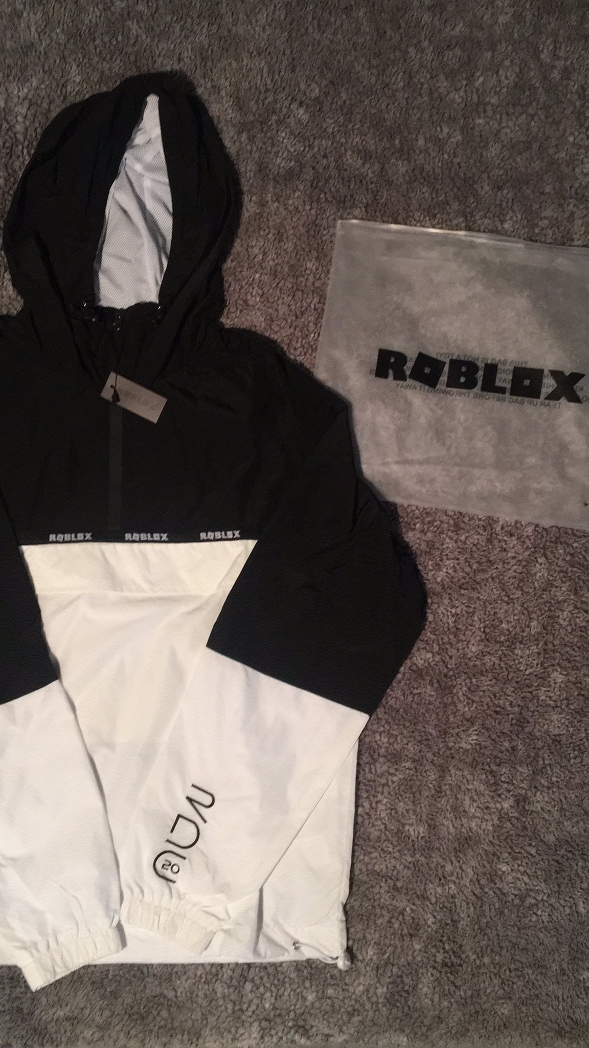 jacket.white - Roblox