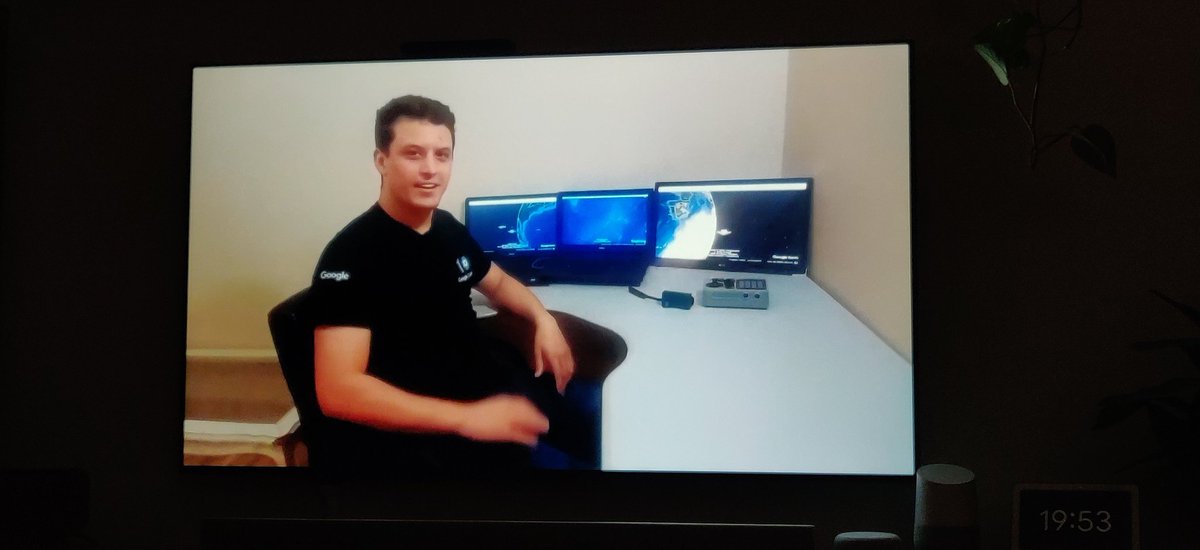 Otávio Oliveira estudiante en intercambio en la <a href="/EPS_UdL/">Politècnica UdL</a> desde Brasil <a href="/Facens_Sorocaba/">FACENS</a> nos presenta su proyecto Arduino Controller al #Devfest #lleida youtu.be/yPaDWE7YFhE