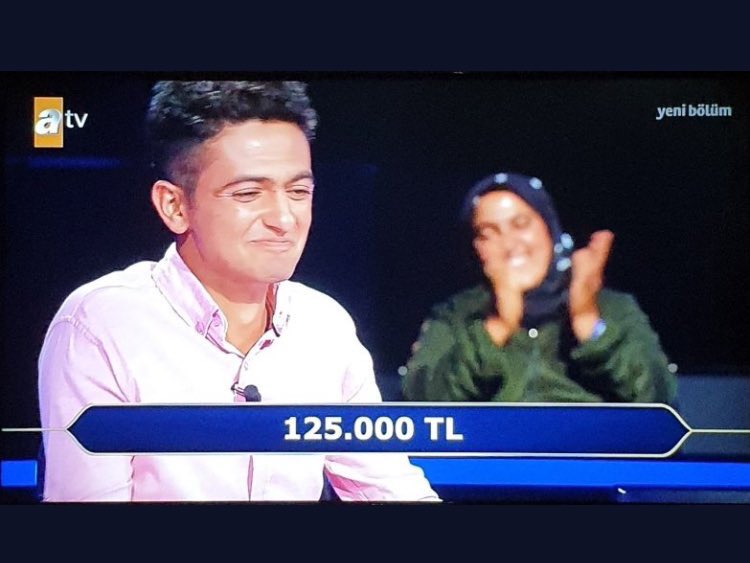 Hikmet,kardeşim helal olsun👏🏻
Kendini arşa kadar övüp,ilk sorularda elenenlere gelsin!
Yolun,bahtın açık olsun,yurdumun güzel çocuğu.
#kimmilyonerolmakister