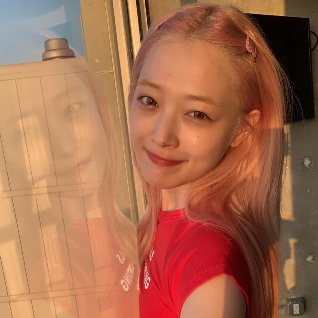 sulli as jules from euphoria; a short but necessary thread